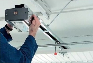 Servicio de automatización de puertas